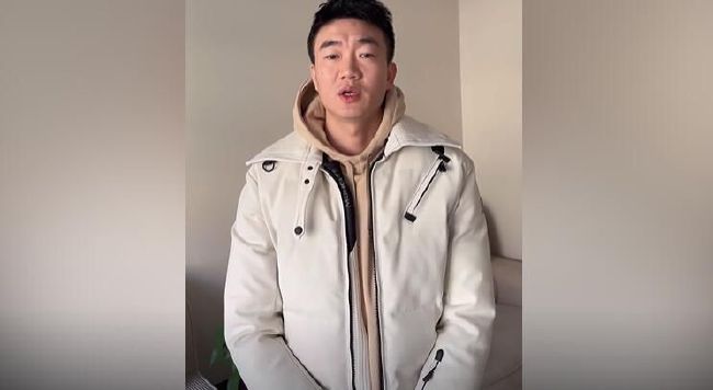 国产成人v爽在线免播放观看