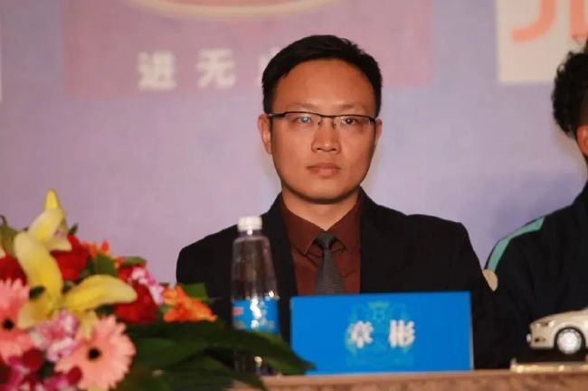 爆操女老师
