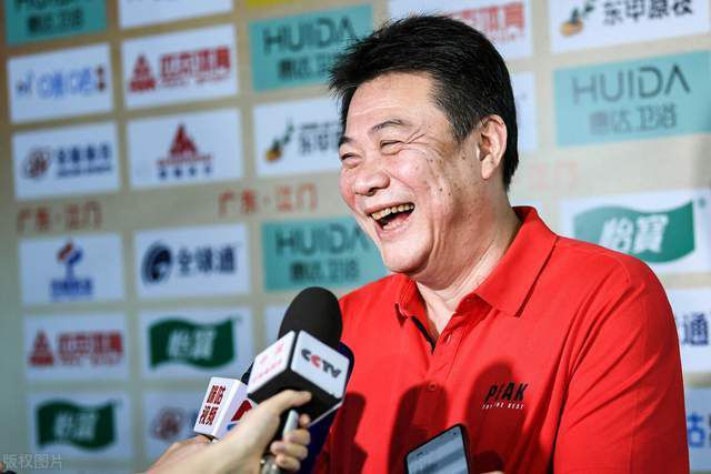 变成黑皮辣妹以后和朋友做了未删减版