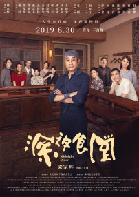 国产桃子趴着打光屁股sp抽打